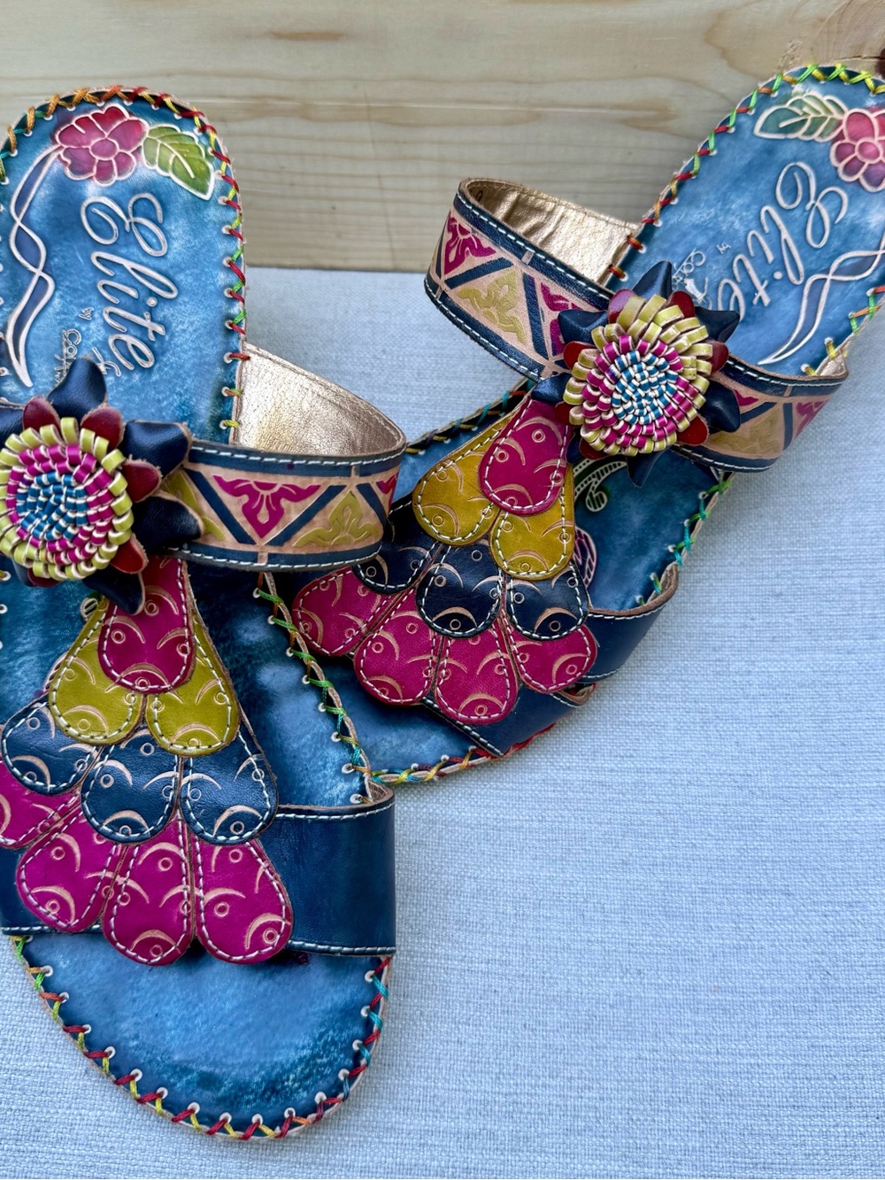 Elite by Corkys Jamaica Navajo Leather Floral Wedge Sandals Sz 9 EUC